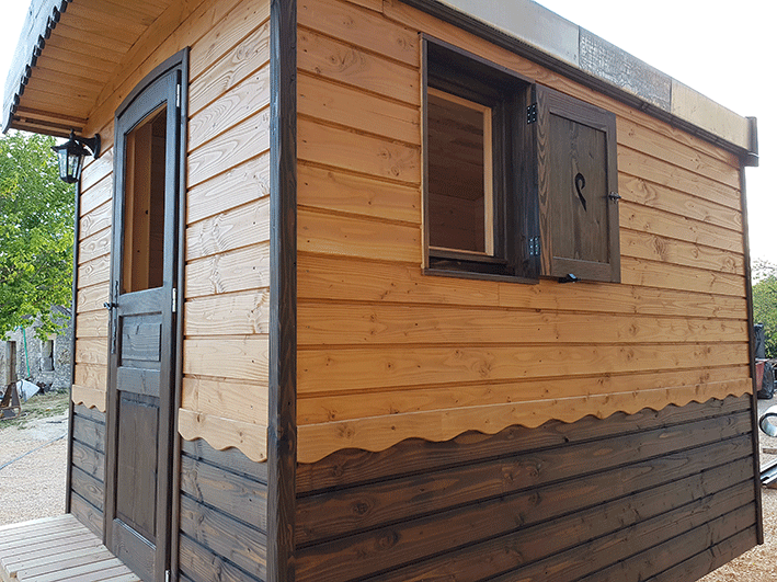 petite-roulotte-bureau--ton-bois
